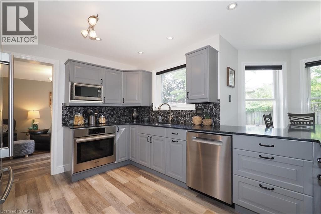 Detached for sale at 324 COOPER Street, Cambrian Hills, Cambridge, Ontario, photo 13