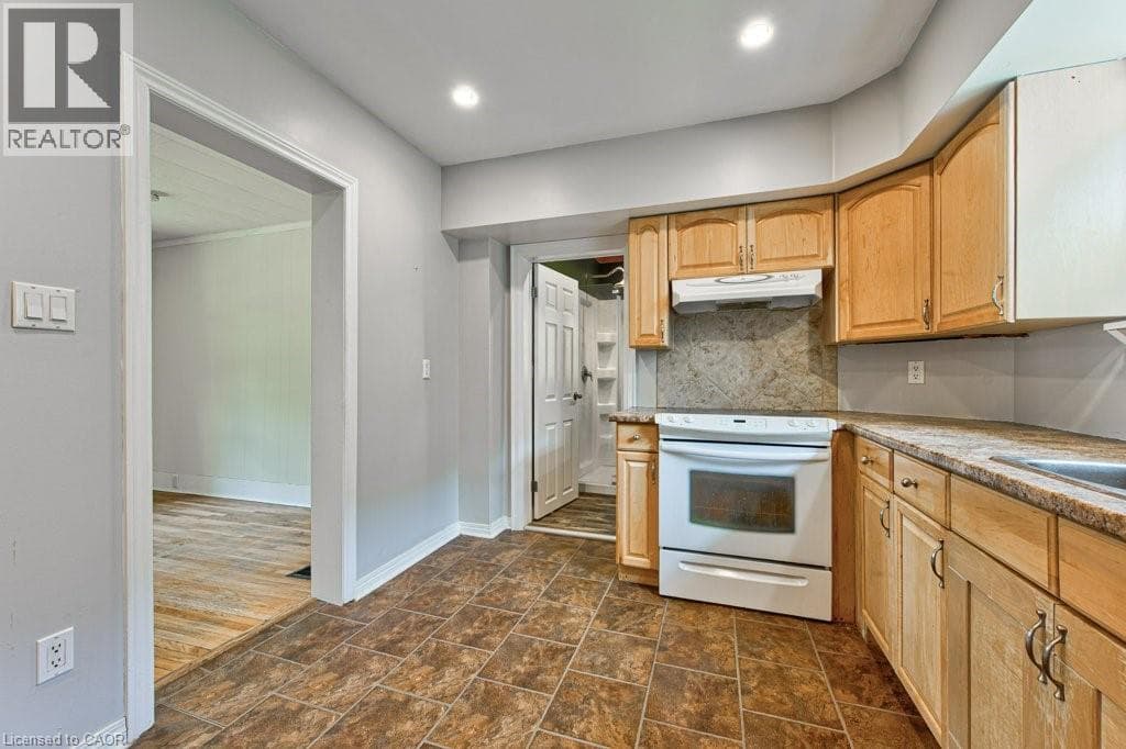 Detached for sale at 84 FRANKLIN Street S, Vanier, Kitchener, Ontario, photo 15