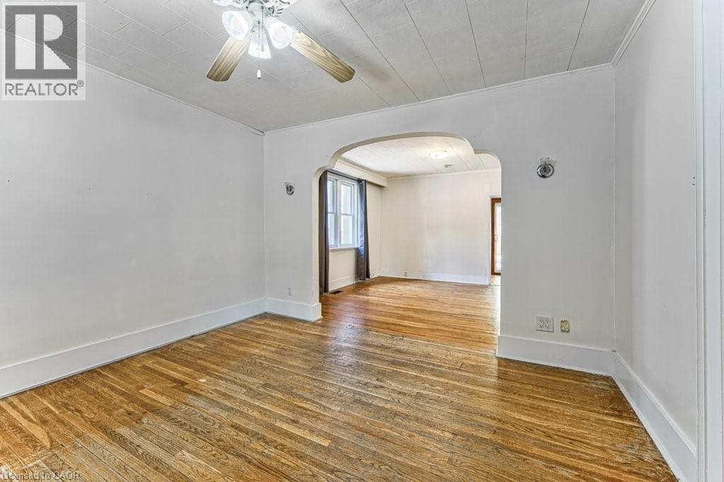 Detached for sale at 84 FRANKLIN Street S, Vanier, Kitchener, Ontario, photo 8