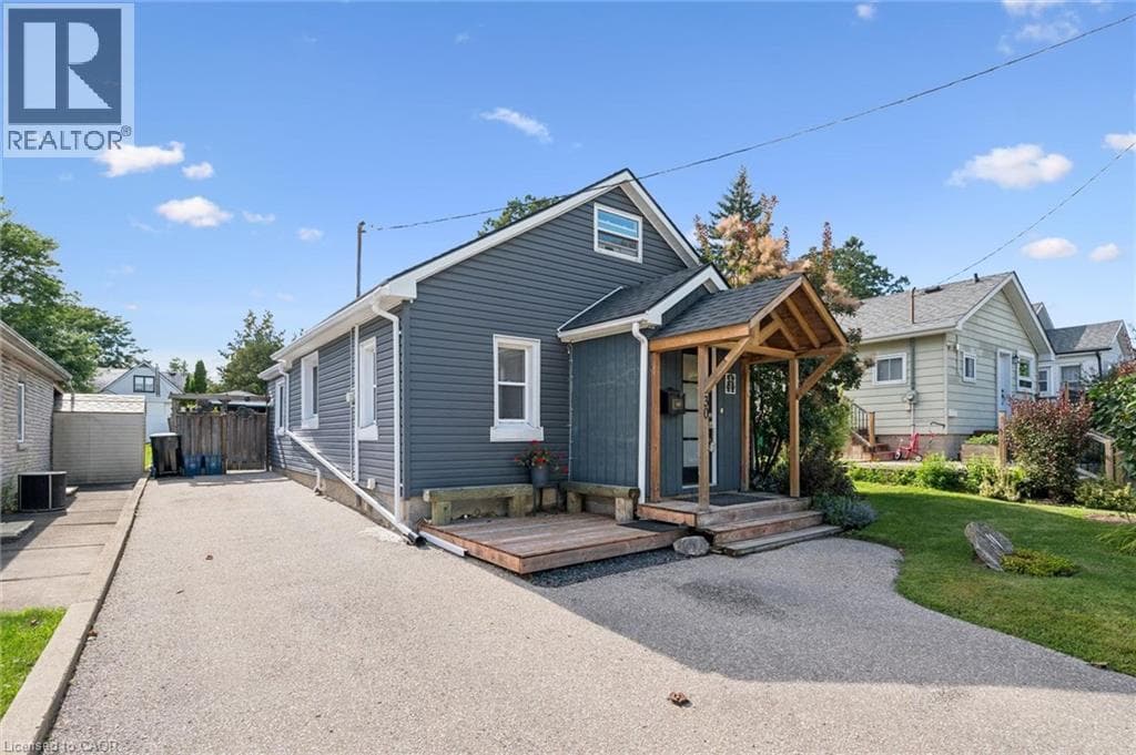 Detached for sale at 30 CHALMERS Street S, Glenview, Cambridge, Ontario, photo 2