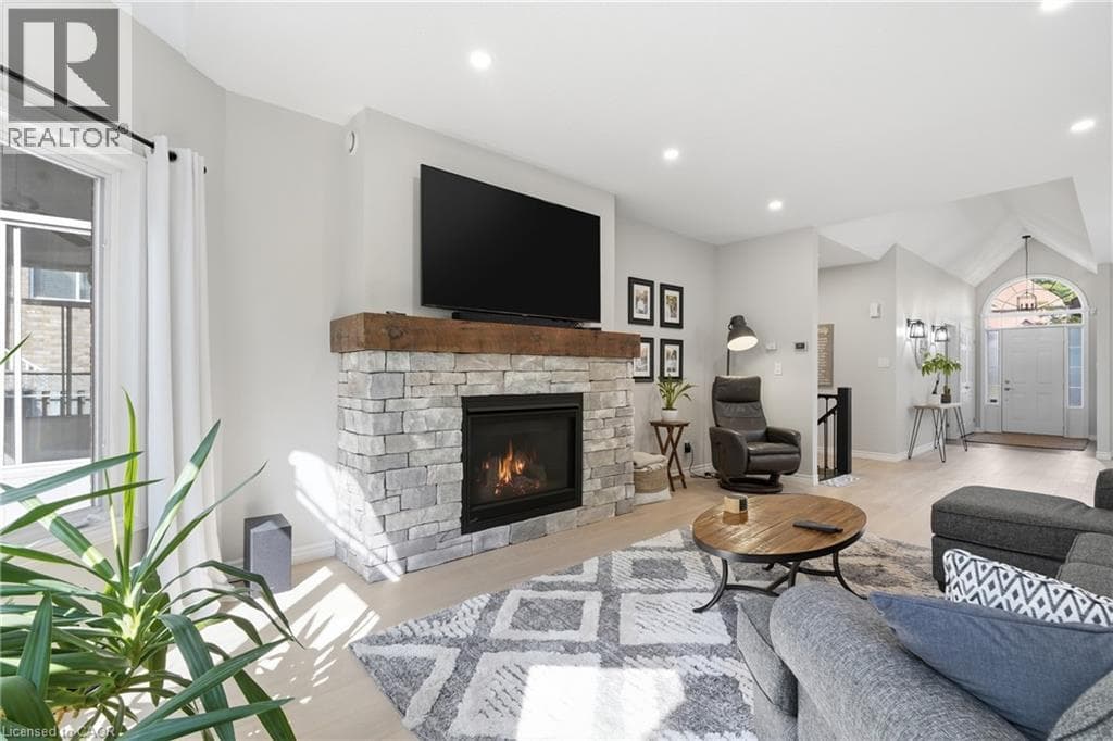 Detached for sale at 51 AUTUMN RIDGE Trail, Doon South, Kitchener, Ontario, photo 7