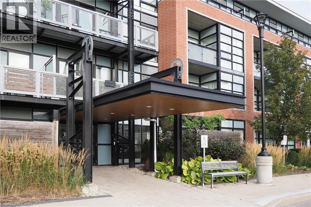 Apartment for sale at 155 ST. LEGER Street Unit# 206, Mt. Hope Huron Park, Kitchener, Ontario, photo 3