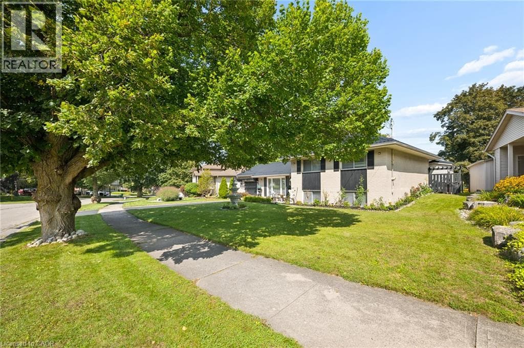 Detached for sale at 285 STONYBROOK Drive, Meinzinger Park-Lakeside, Kitchener, Ontario, photo 7