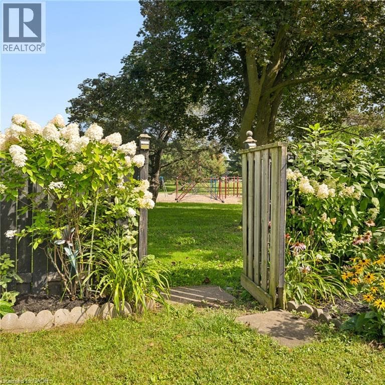Detached for sale at 285 STONYBROOK Drive, Meinzinger Park-Lakeside, Kitchener, Ontario, photo 45