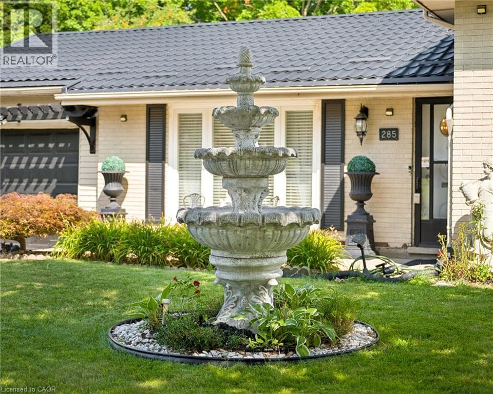 Detached for sale at 285 STONYBROOK Drive, Meinzinger Park-Lakeside, Kitchener, Ontario, photo 5