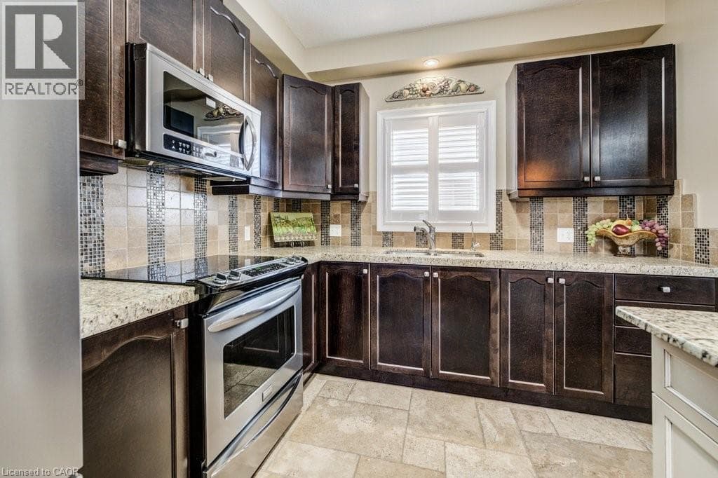 Detached for sale at 300 WATERVALE Crescent, Grand River South, Kitchener, Ontario, photo 11