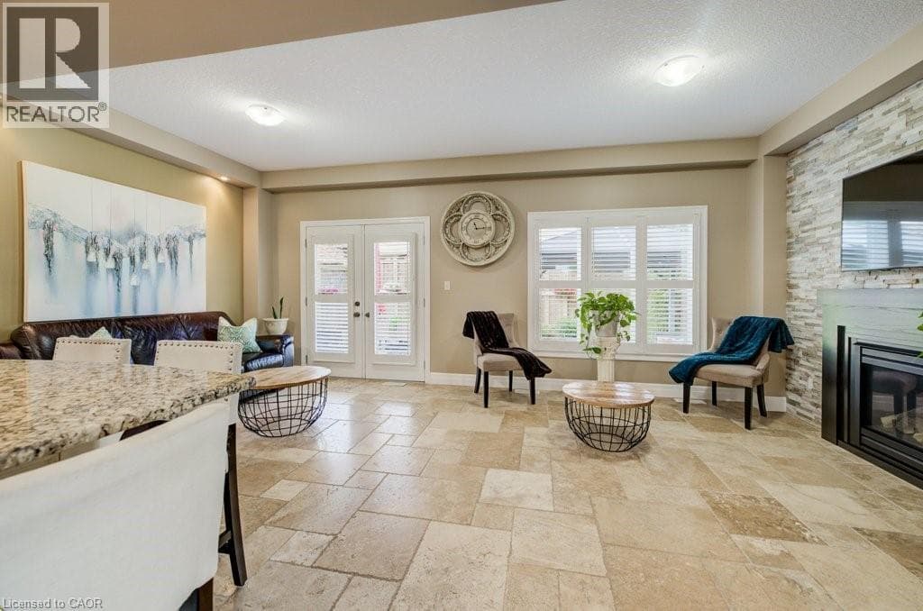 Detached for sale at 300 WATERVALE Crescent, Grand River South, Kitchener, Ontario, photo 12