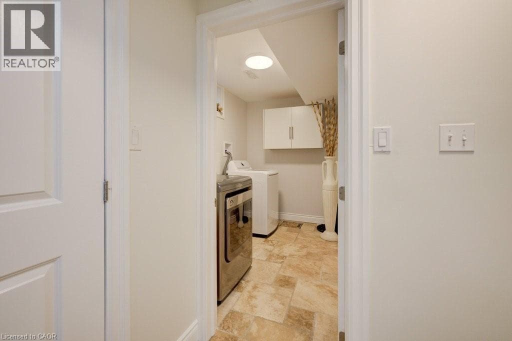 Detached for sale at 300 WATERVALE Crescent, Grand River South, Kitchener, Ontario, photo 35