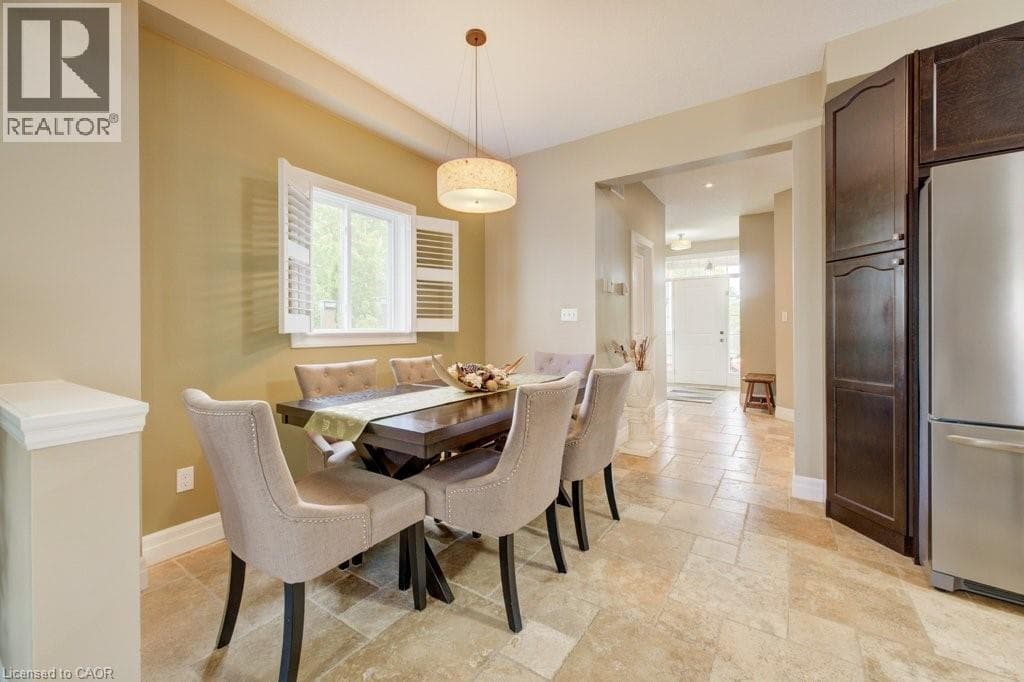 Detached for sale at 300 WATERVALE Crescent, Grand River South, Kitchener, Ontario, photo 6