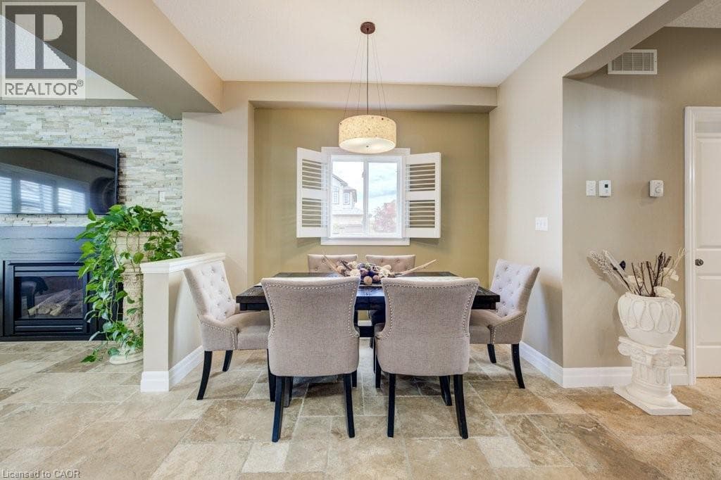 Detached for sale at 300 WATERVALE Crescent, Grand River South, Kitchener, Ontario, photo 7