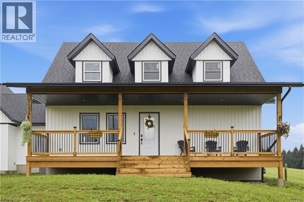 Detached for sale at 1238 SNYDER'S Road E, Baden, Wilmot, Ontario, photo 2