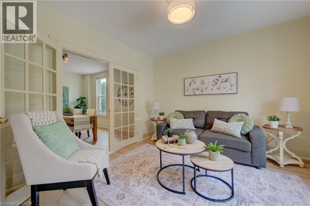 Semi-detached for sale at 9 SALISBURY Avenue, Downtown Galt, Cambridge, Ontario, photo 6