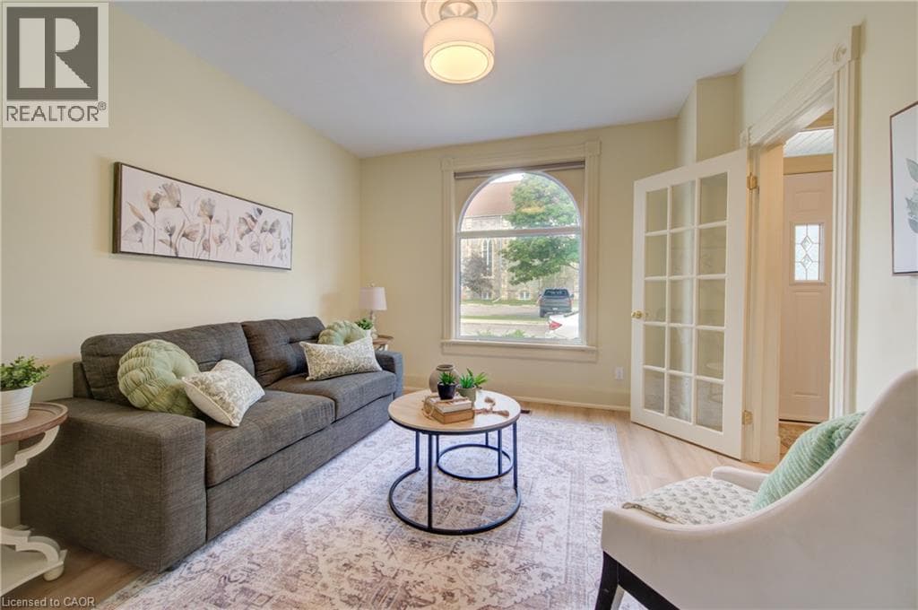 Semi-detached for sale at 9 SALISBURY Avenue, Downtown Galt, Cambridge, Ontario, photo 8