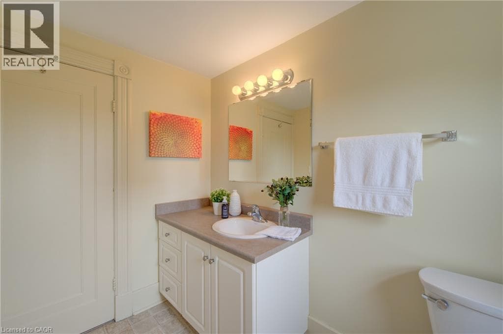 Semi-detached for sale at 9 SALISBURY Avenue, Downtown Galt, Cambridge, Ontario, photo 20