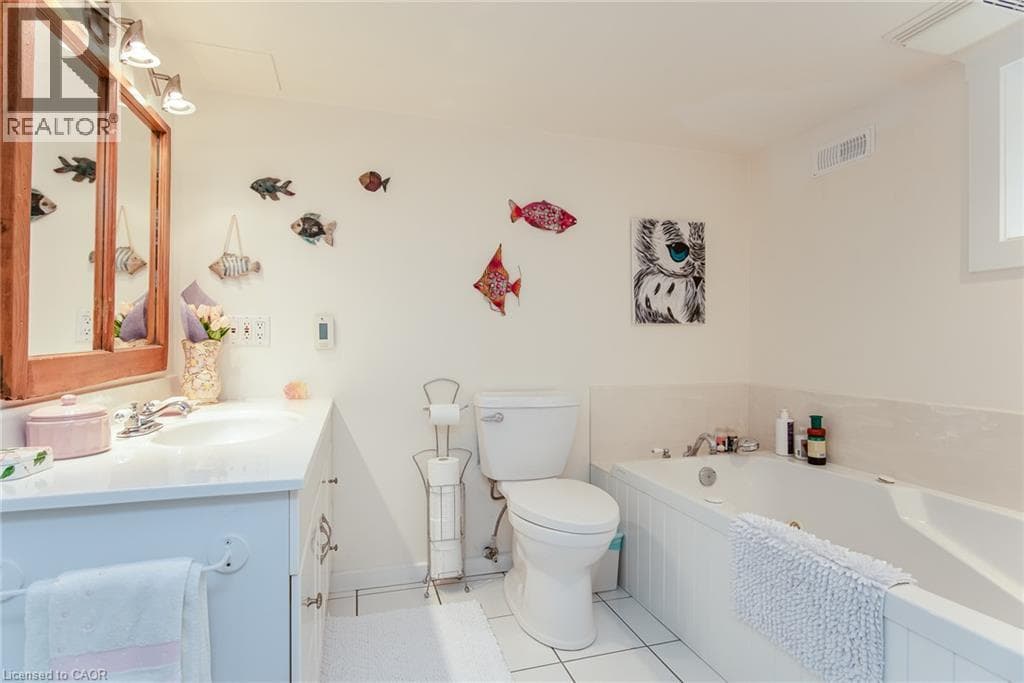 Detached for sale at 32 SAMUEL Street, Central Frederick, Kitchener, Ontario, photo 46