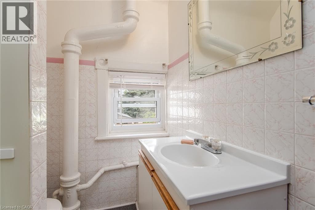 Detached for sale at 32 SAMUEL Street, Central Frederick, Kitchener, Ontario, photo 39