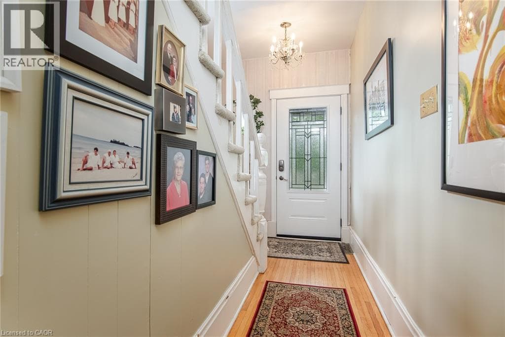 Detached for sale at 32 SAMUEL Street, Central Frederick, Kitchener, Ontario, photo 8