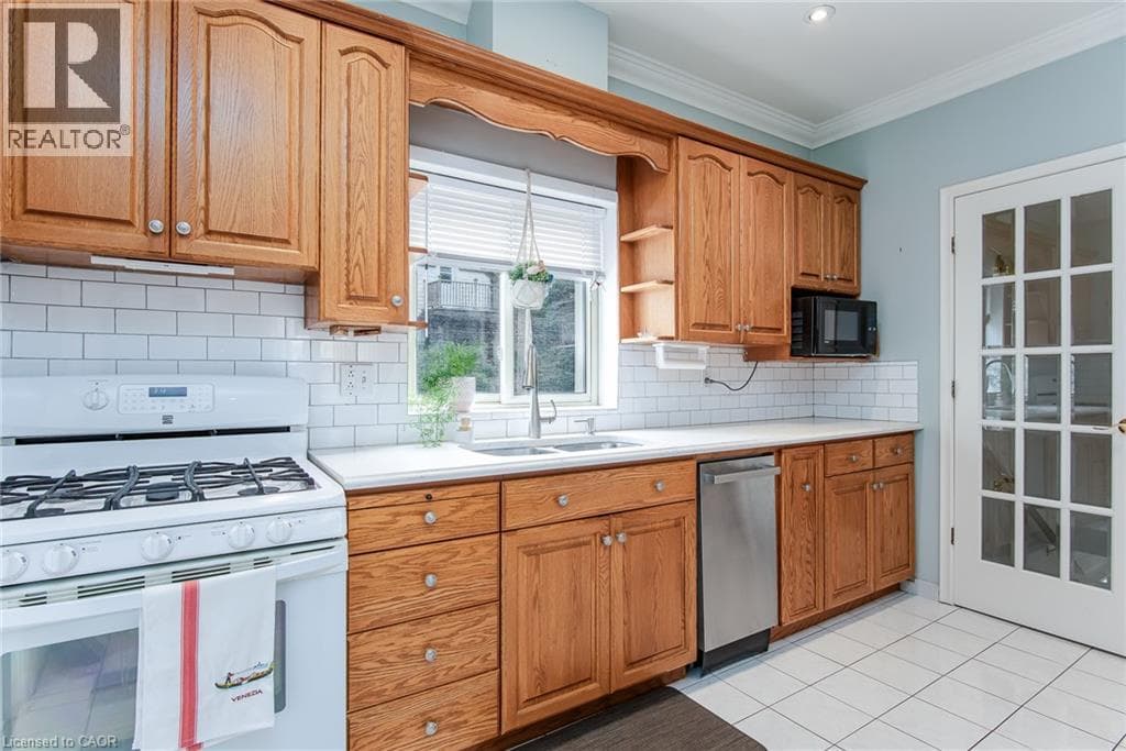 Detached for sale at 32 SAMUEL Street, Central Frederick, Kitchener, Ontario, photo 14