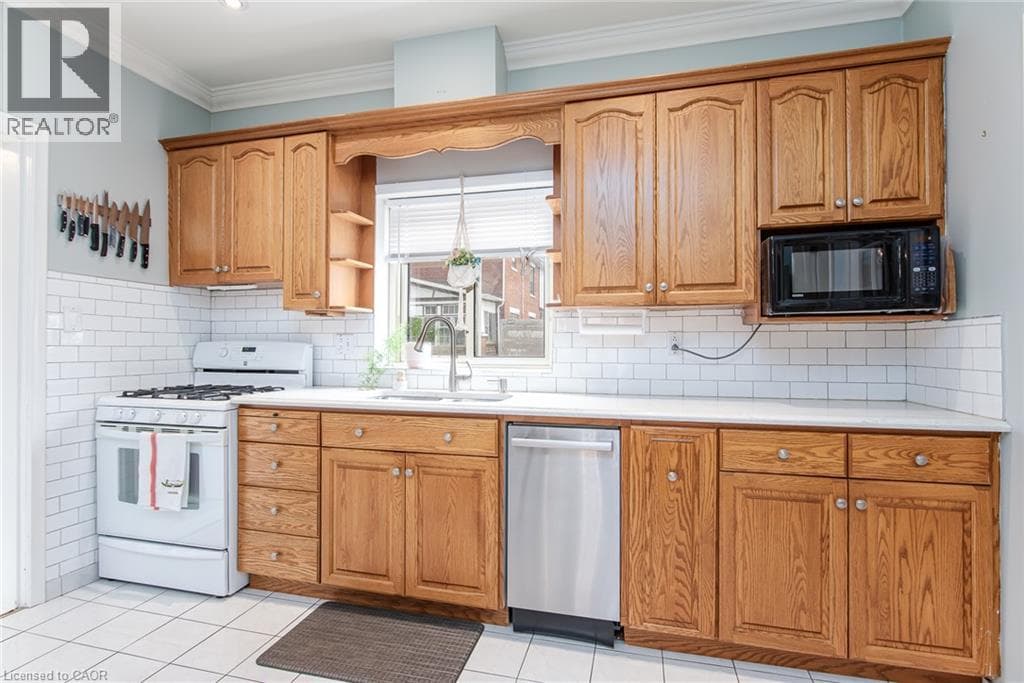Detached for sale at 32 SAMUEL Street, Central Frederick, Kitchener, Ontario, photo 12
