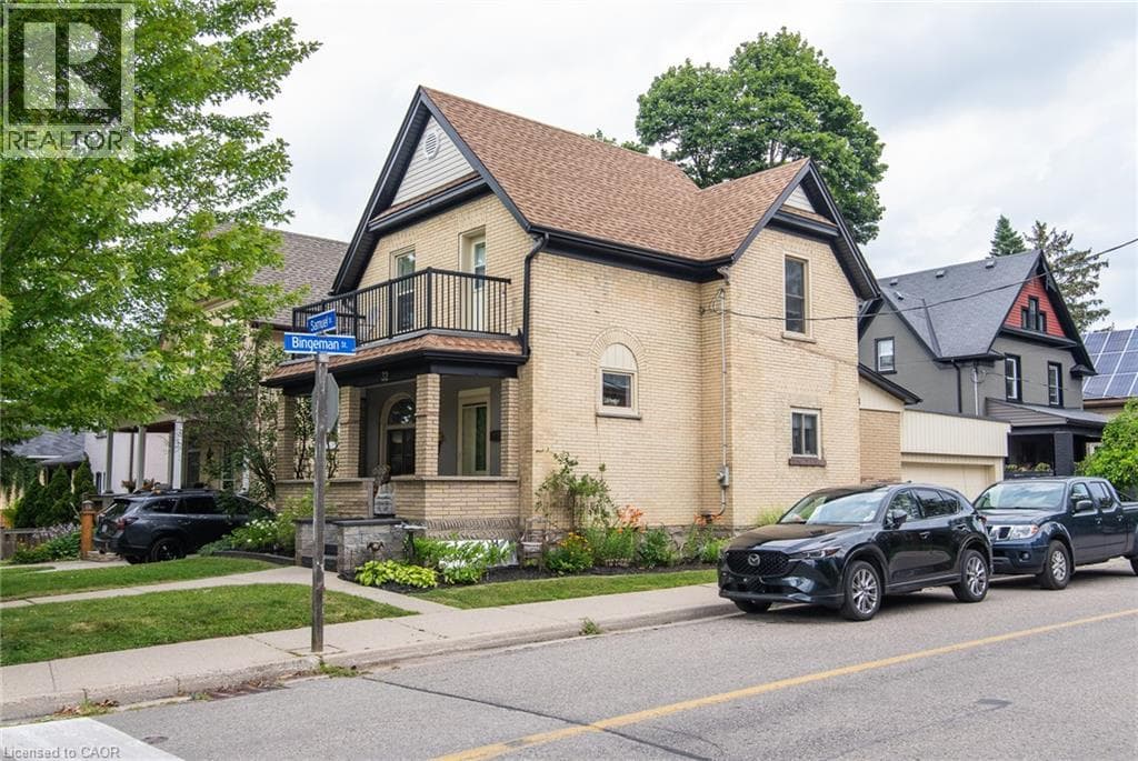 Detached for sale at 32 SAMUEL Street, Central Frederick, Kitchener, Ontario, photo 3