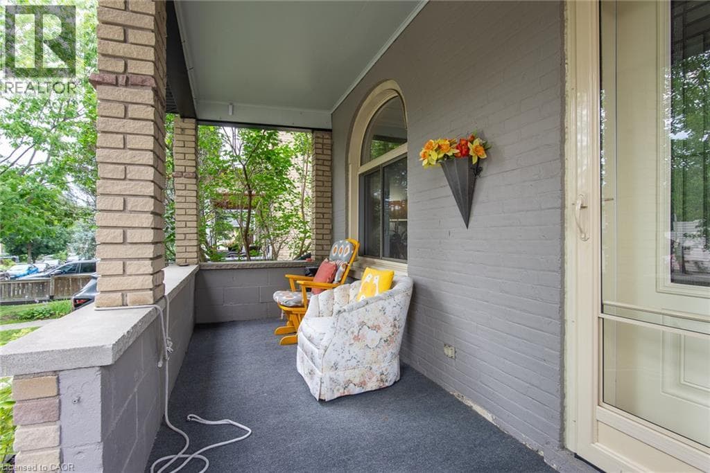 Detached for sale at 32 SAMUEL Street, Central Frederick, Kitchener, Ontario, photo 7