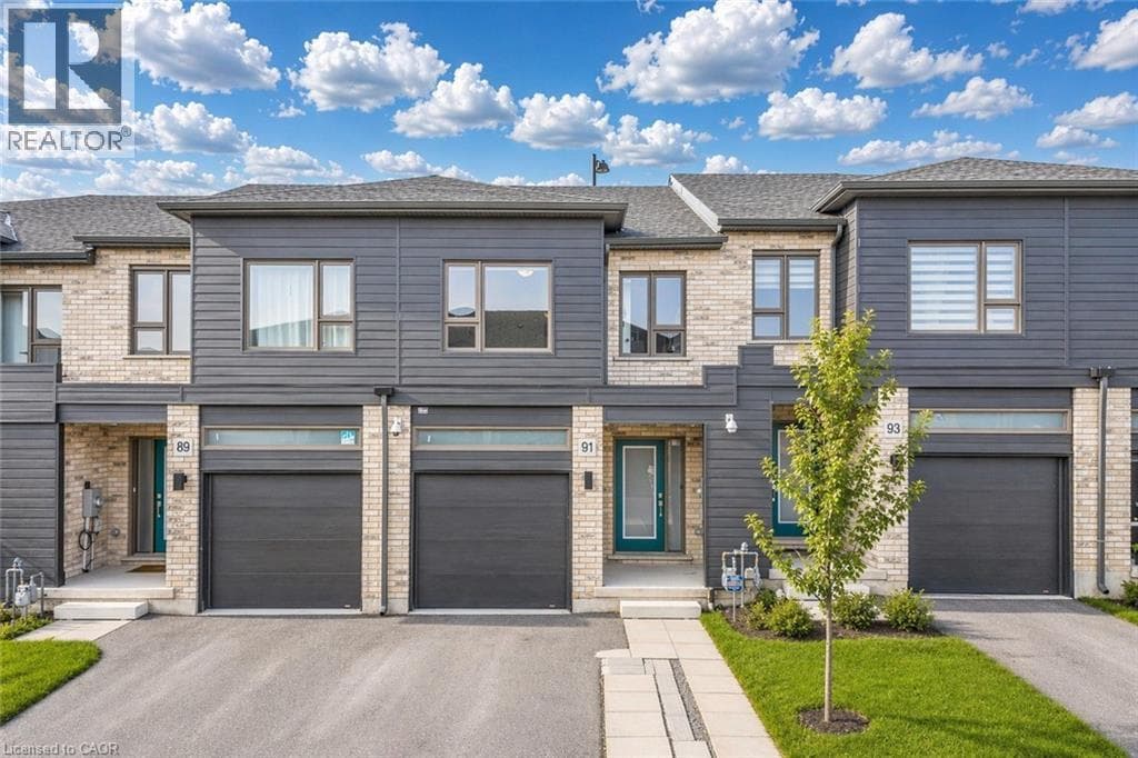 Townhouse for sale at 91 PONY Way, Huron Park, Kitchener, Ontario, photo 2