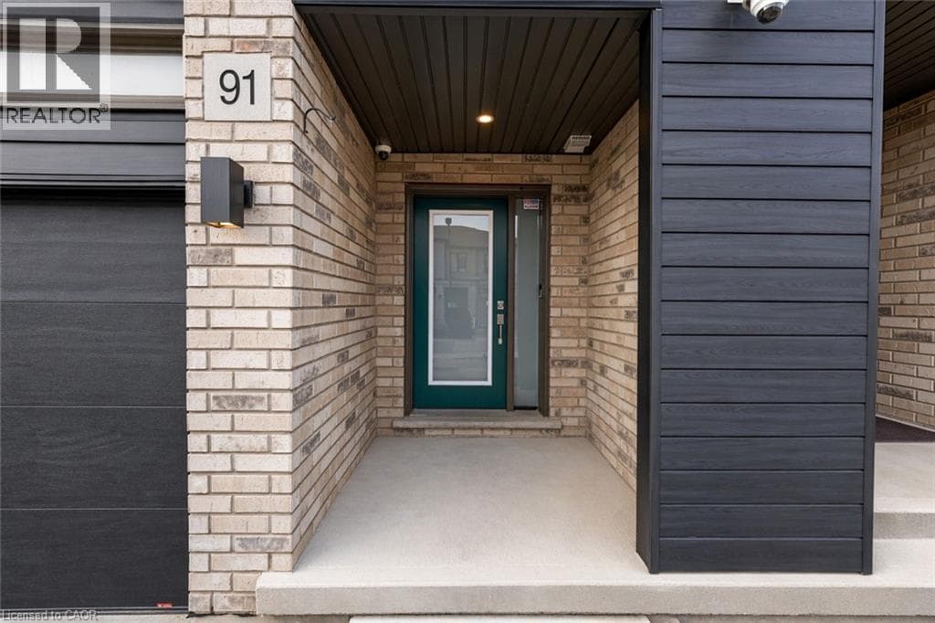 Townhouse for sale at 91 PONY Way, Huron Park, Kitchener, Ontario, photo 3