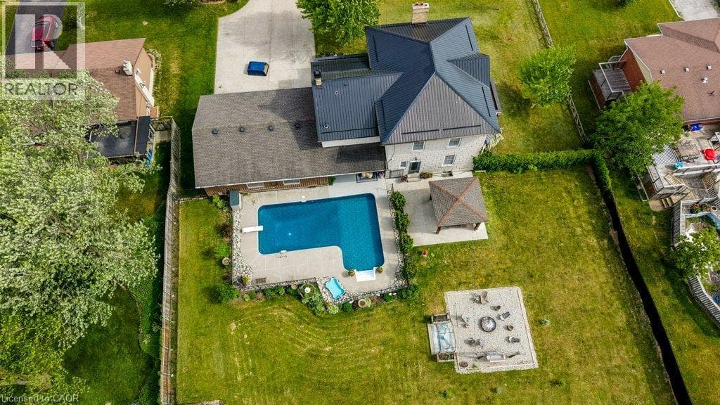 Detached for sale at 35 SCHWEITZER Street, Bridgeport East, Kitchener, Ontario, photo 3