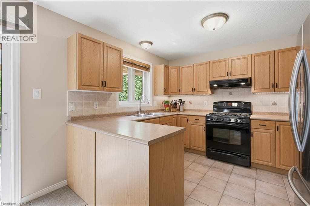 Detached for sale at 15 CAROLINIAN Lane, St Andrews Hills, Cambridge, Ontario, photo 16
