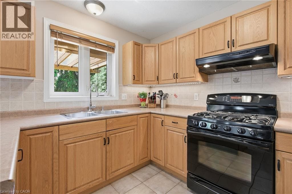 Detached for sale at 15 CAROLINIAN Lane, St Andrews Hills, Cambridge, Ontario, photo 17