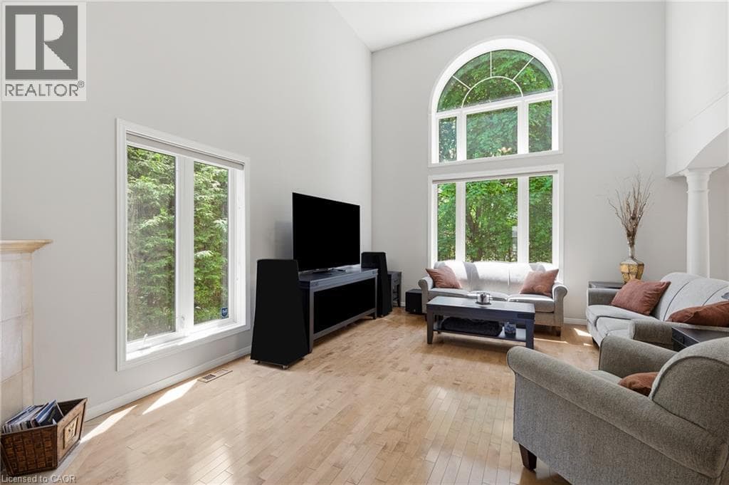 Detached for sale at 15 CAROLINIAN Lane, St Andrews Hills, Cambridge, Ontario, photo 8