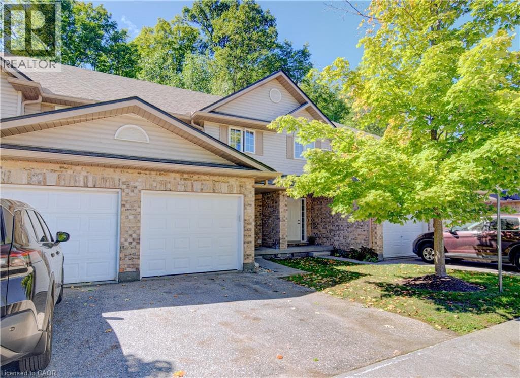 Townhouse for sale at 300 FALLOWFIELD Drive Unit# 21, Country Hills East, Kitchener, Ontario, photo 2