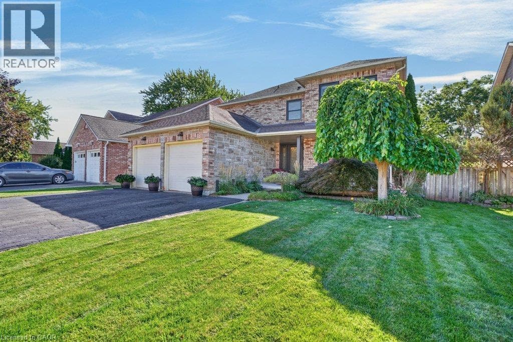 Detached for sale at 12 BEASLEY Crescent, Shades Mills, Cambridge, Ontario, photo 2