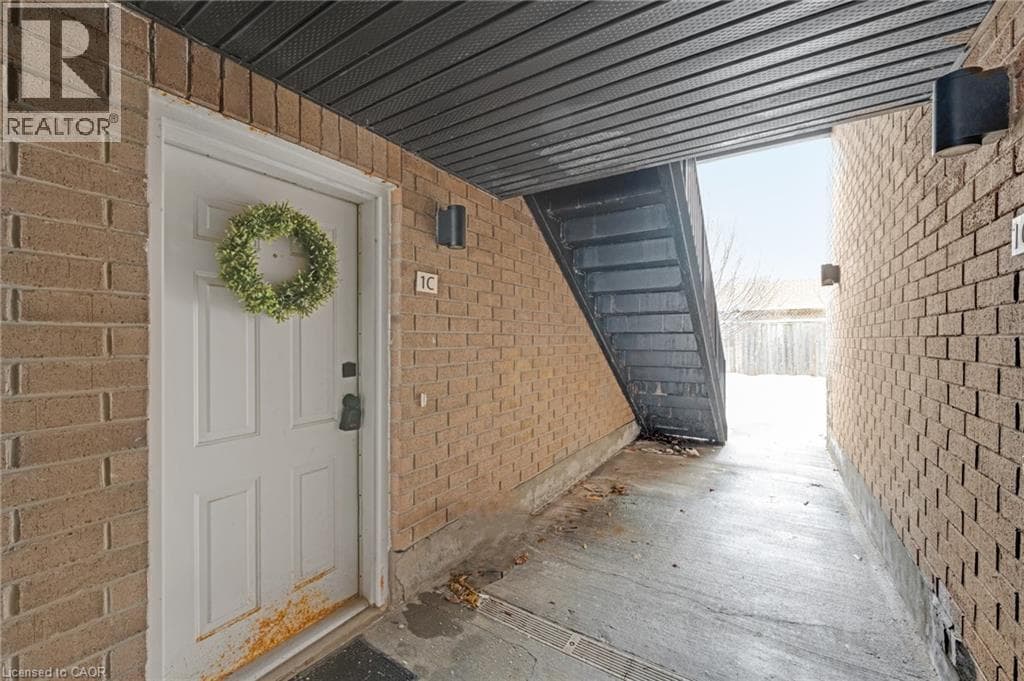 Apartment for sale at 185 WINDALE Crescent Unit# 1C, Laurentian Hills, Kitchener, Ontario, photo 3