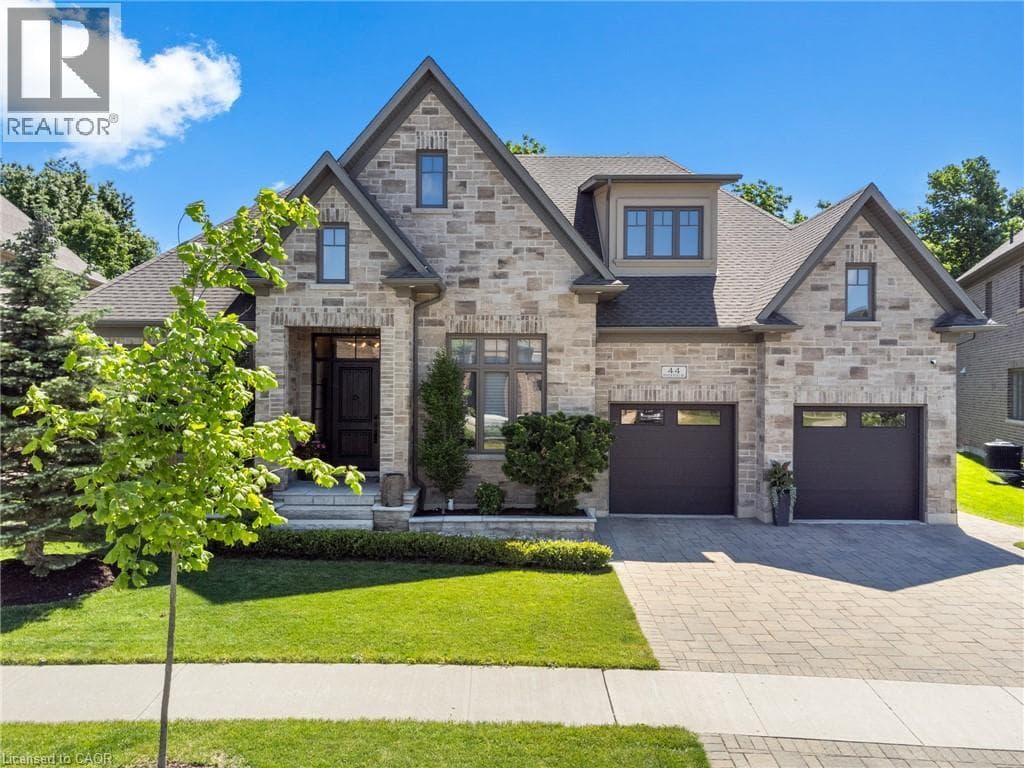 44 PIONEER RIDGE Drive