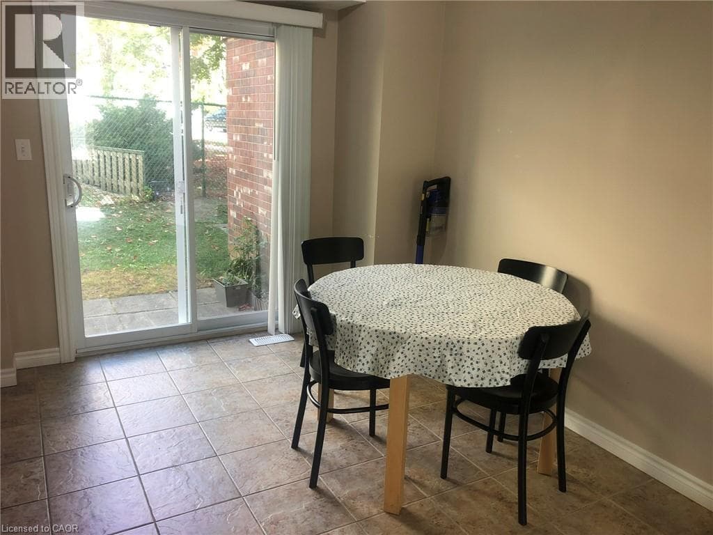 Townhouse for sale at 55 MOOREGATE Crescent Unit# 24, Victoria Hills, Kitchener, Ontario, photo 7