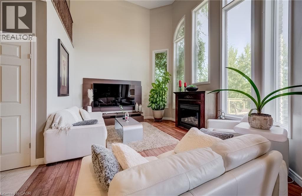 Detached for sale at 573 ROBERT FERRIE Drive, Doon South, Kitchener, Ontario, photo 6