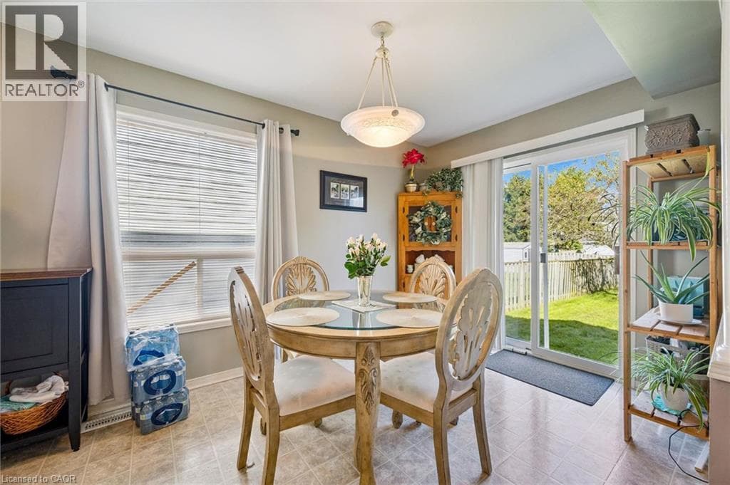 Detached for sale at 240 HILLTOP Drive, Ayr, North Dumfries, Ontario, photo 11