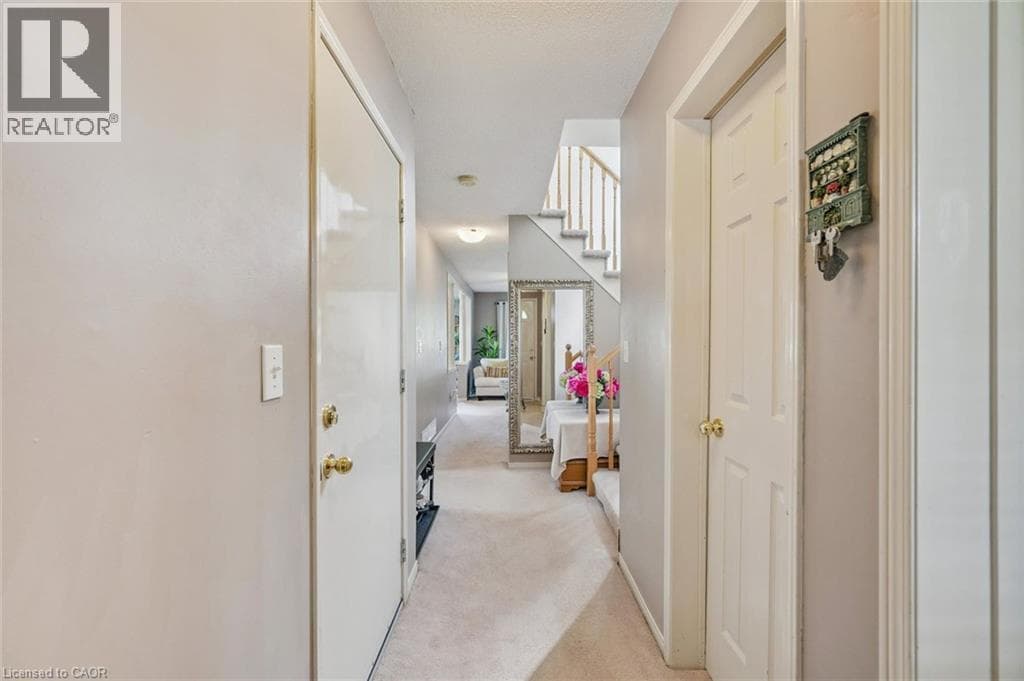 Detached for sale at 240 HILLTOP Drive, Ayr, North Dumfries, Ontario, photo 4