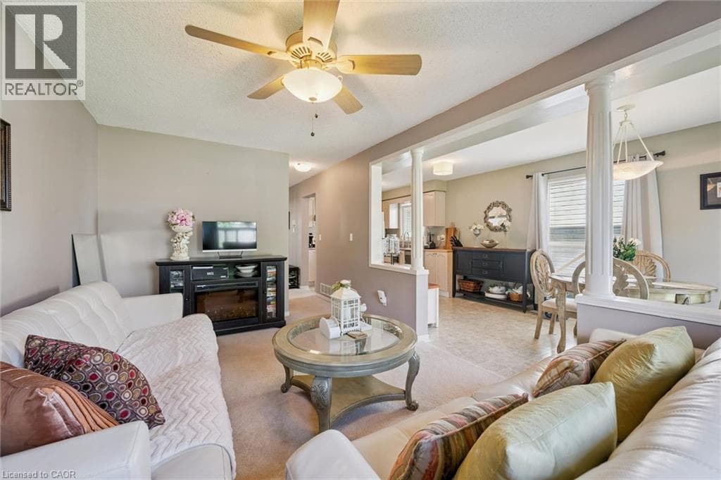 Detached for sale at 240 HILLTOP Drive, Ayr, North Dumfries, Ontario, photo 6