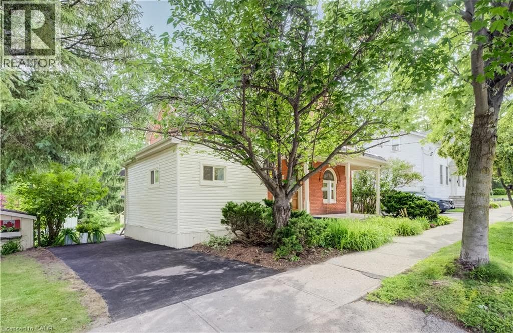 Detached for sale at 25 CENTRAL Street, MacGregor Albert, Waterloo, Ontario, photo 3