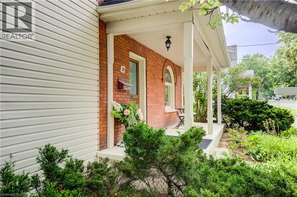 Detached for sale at 25 CENTRAL Street, MacGregor Albert, Waterloo, Ontario, photo 6
