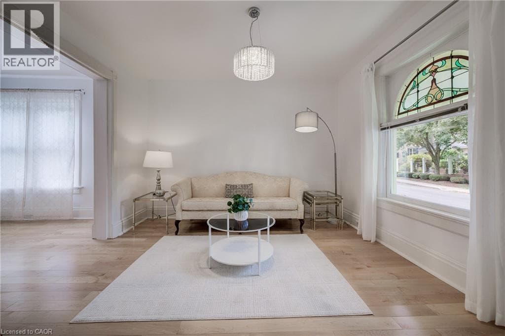 Detached for sale at 25 CENTRAL Street, MacGregor Albert, Waterloo, Ontario, photo 9