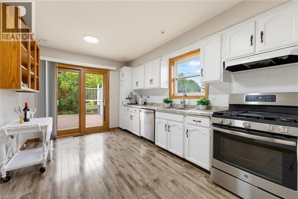 Detached for sale at 35 WINDY RIDGE Drive, Pioneer Park, Kitchener, Ontario, photo 13