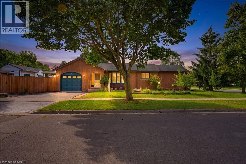 Detached for sale at 35 WINDY RIDGE Drive, Pioneer Park, Kitchener, Ontario, photo 2