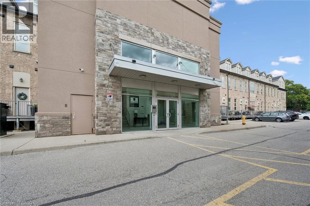 Apartment for sale at 25 CONCESSION Street Unit# 204, Downtown Galt, Cambridge, Ontario, photo 2