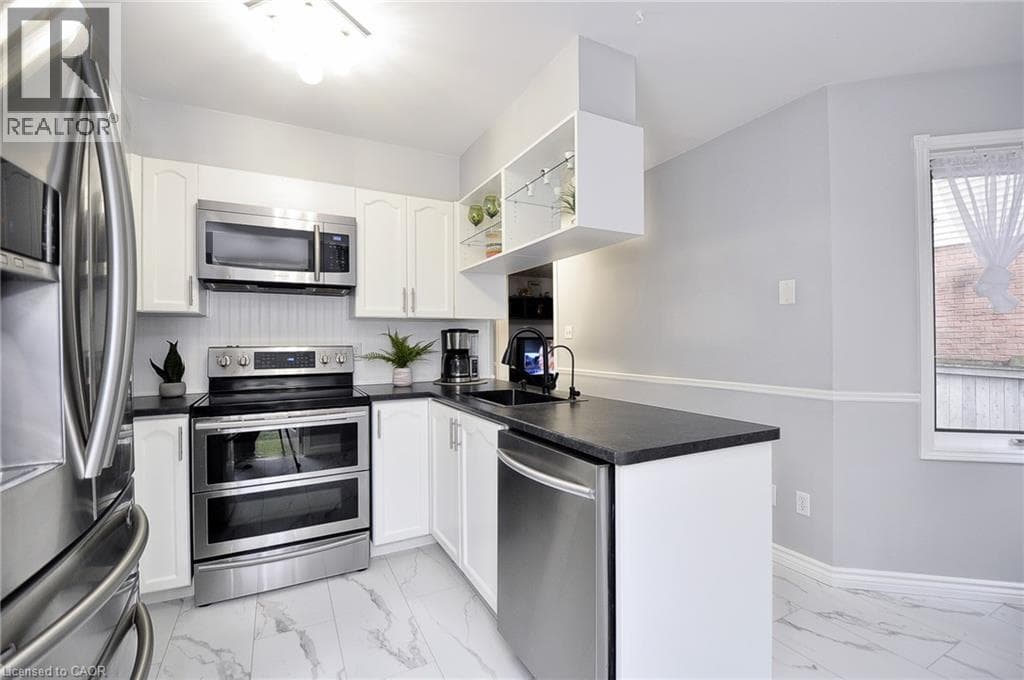 Detached for sale at 97 SACHA Road, Silverheights, Cambridge, Ontario, photo 8