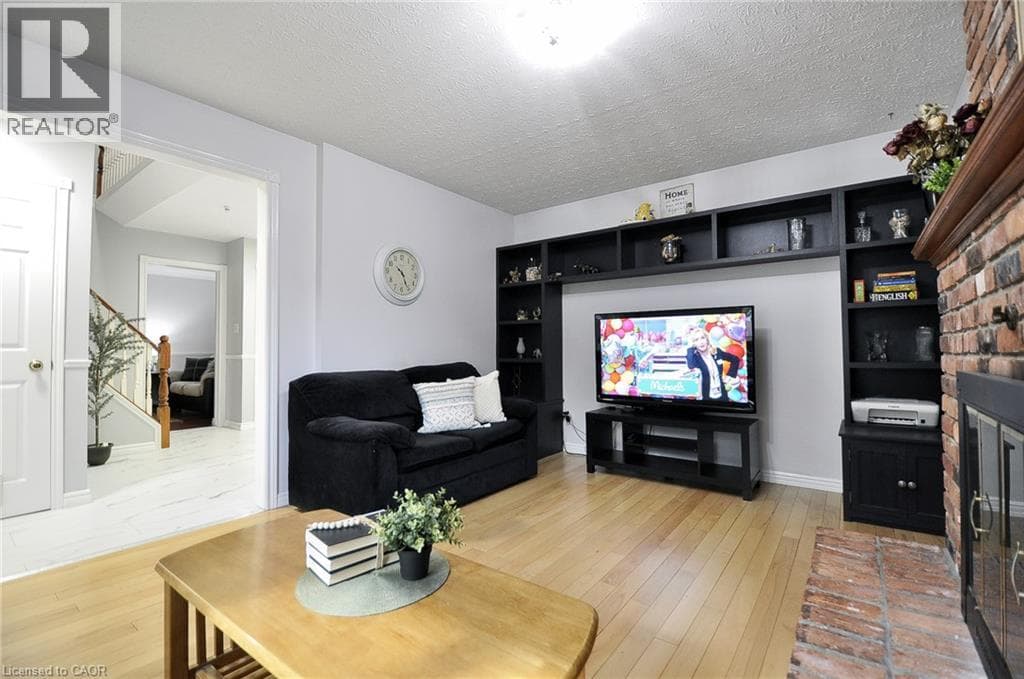 Detached for sale at 97 SACHA Road, Silverheights, Cambridge, Ontario, photo 7
