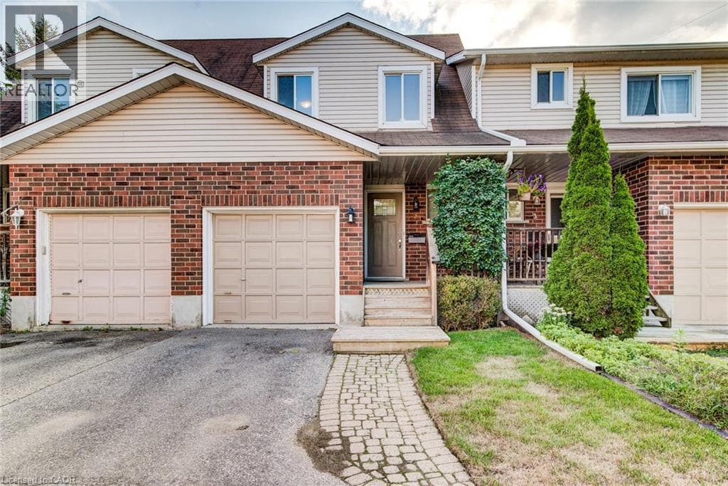 Townhouse for sale at 360 CORNRIDGE Place Unit# 2, Rummelhardt, Waterloo, Ontario, photo 2