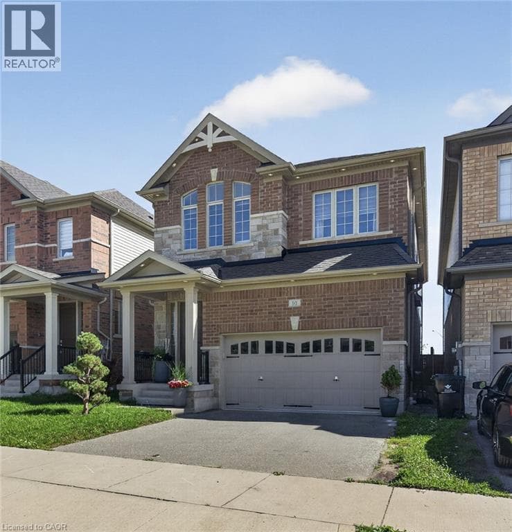 Detached for sale at 10 REISTWOOD Drive, Huron Park, Kitchener, Ontario, photo 2